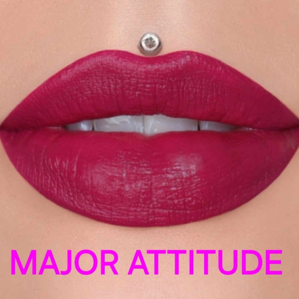 Jeffree Star Velvet Trap Lipstick NIB